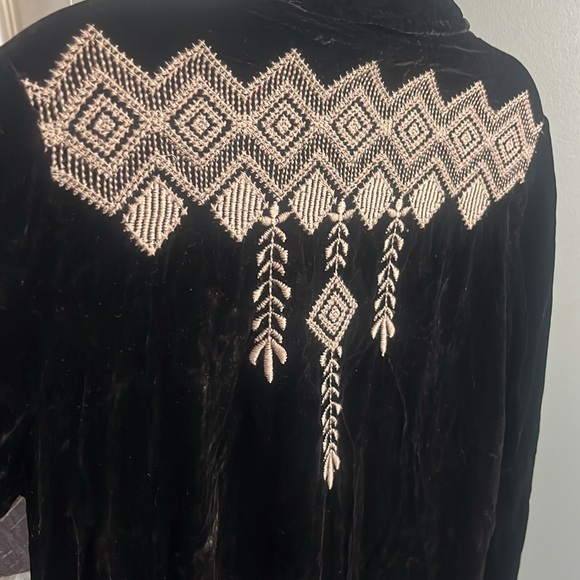 JOHNNY WAS Western Velvet Top - Picture 6 of 16